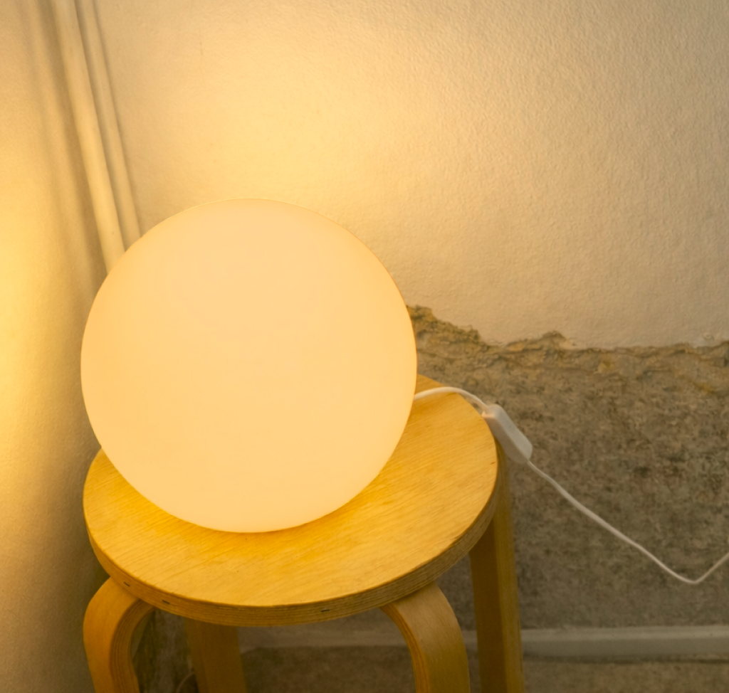 Lamp — medium grid load